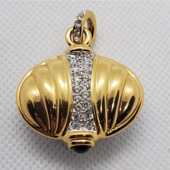 Pink, Silver, Gold, & Green Pendant - Picture 4 of 5